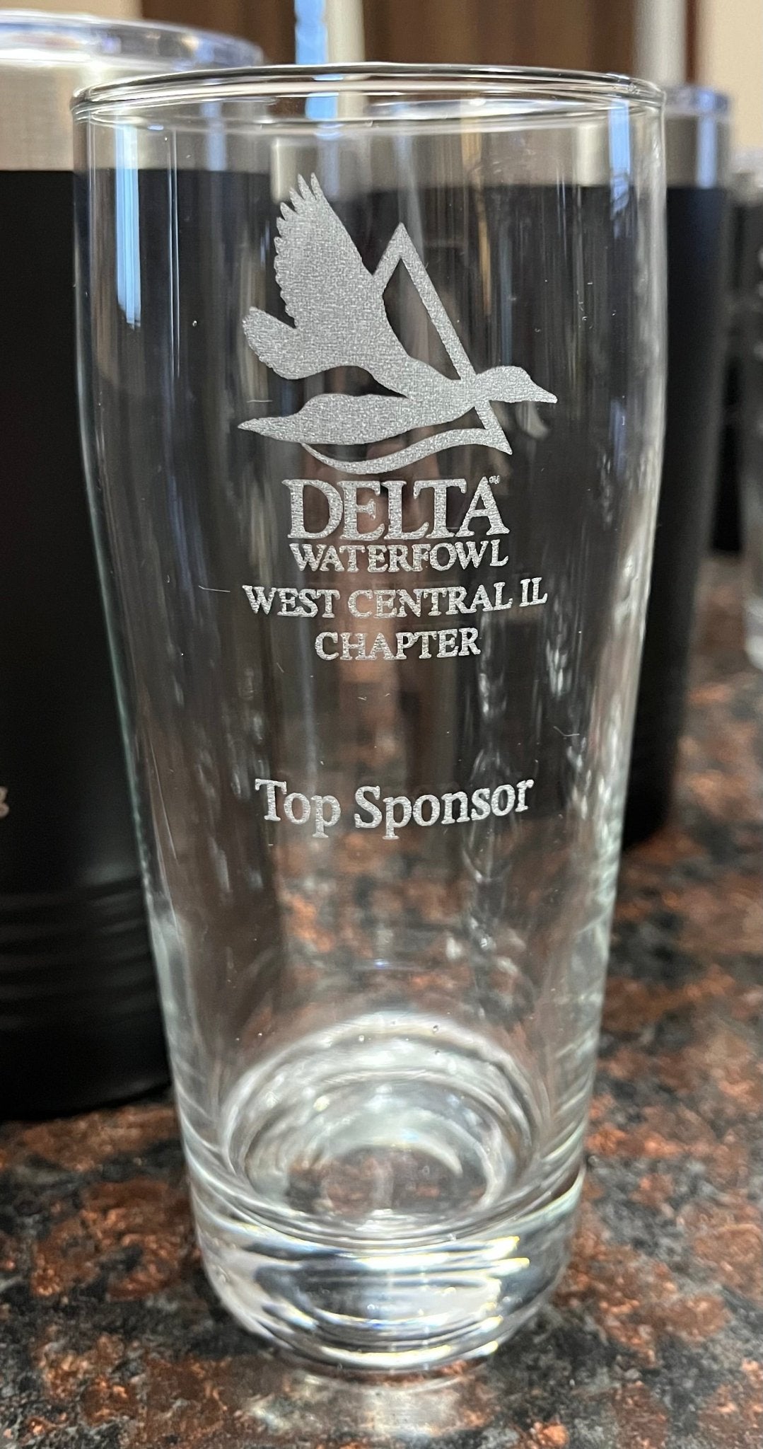 16 oz Willi Becher Beer Glass - Muddy River Engraving