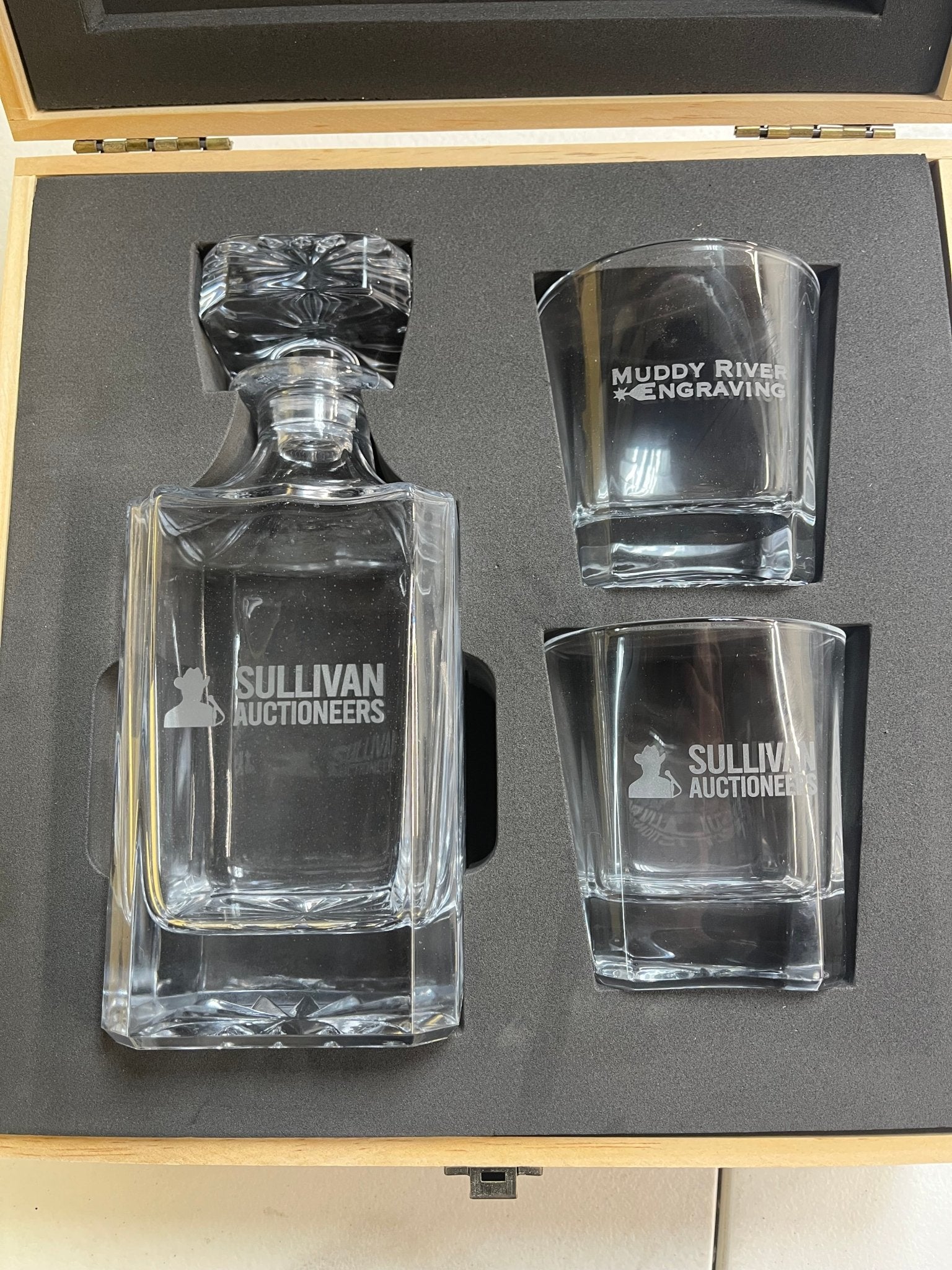 Wooden Box Whiskey Decanter Set - Muddy River Engraving